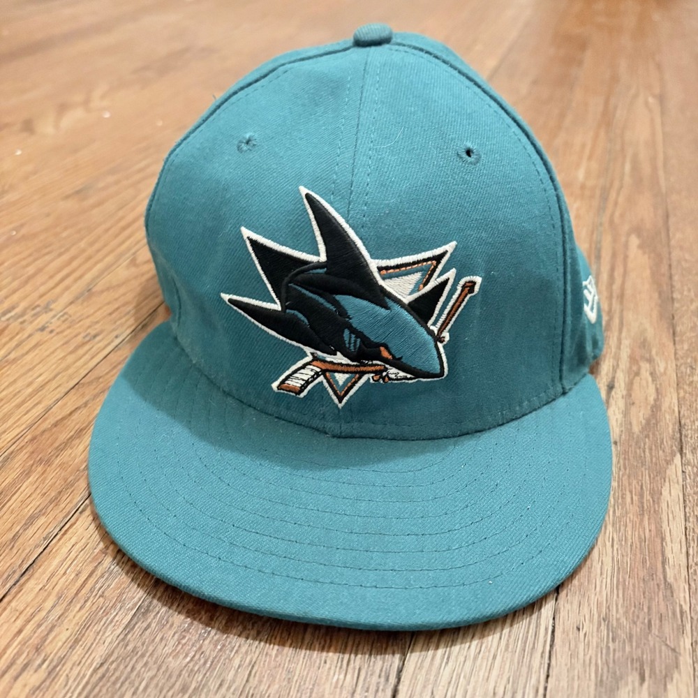 New Era San Jose Sharks NHL Fitted Hat 7 3/8 Teal 59FIFTY Flat Brim Hockey Cap
